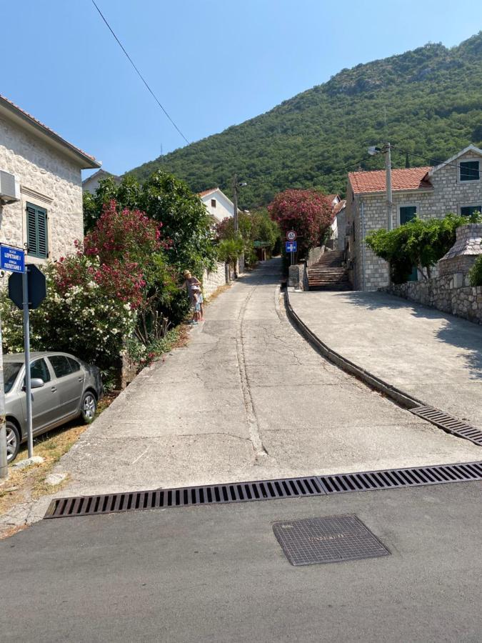 Apartman Irena Tivat Kültér fotó