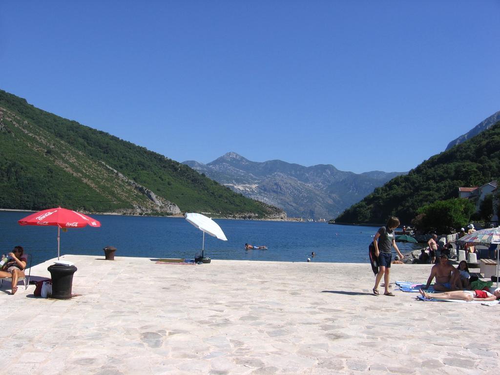 Apartman Irena Tivat Kültér fotó