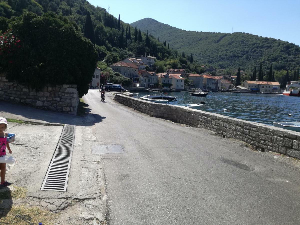 Apartman Irena Tivat Kültér fotó